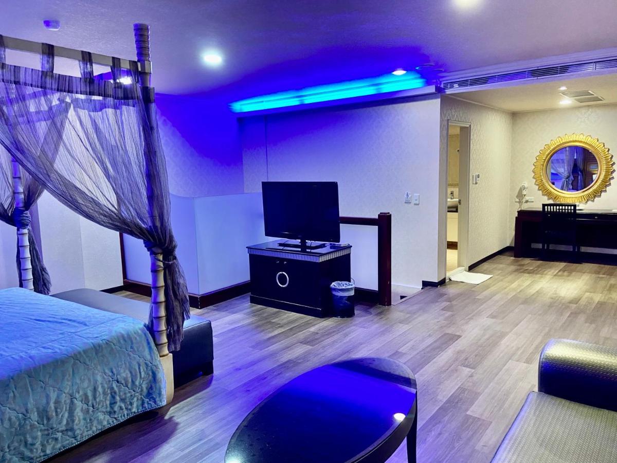 Huang Xing Motel Pingtung Exterior foto